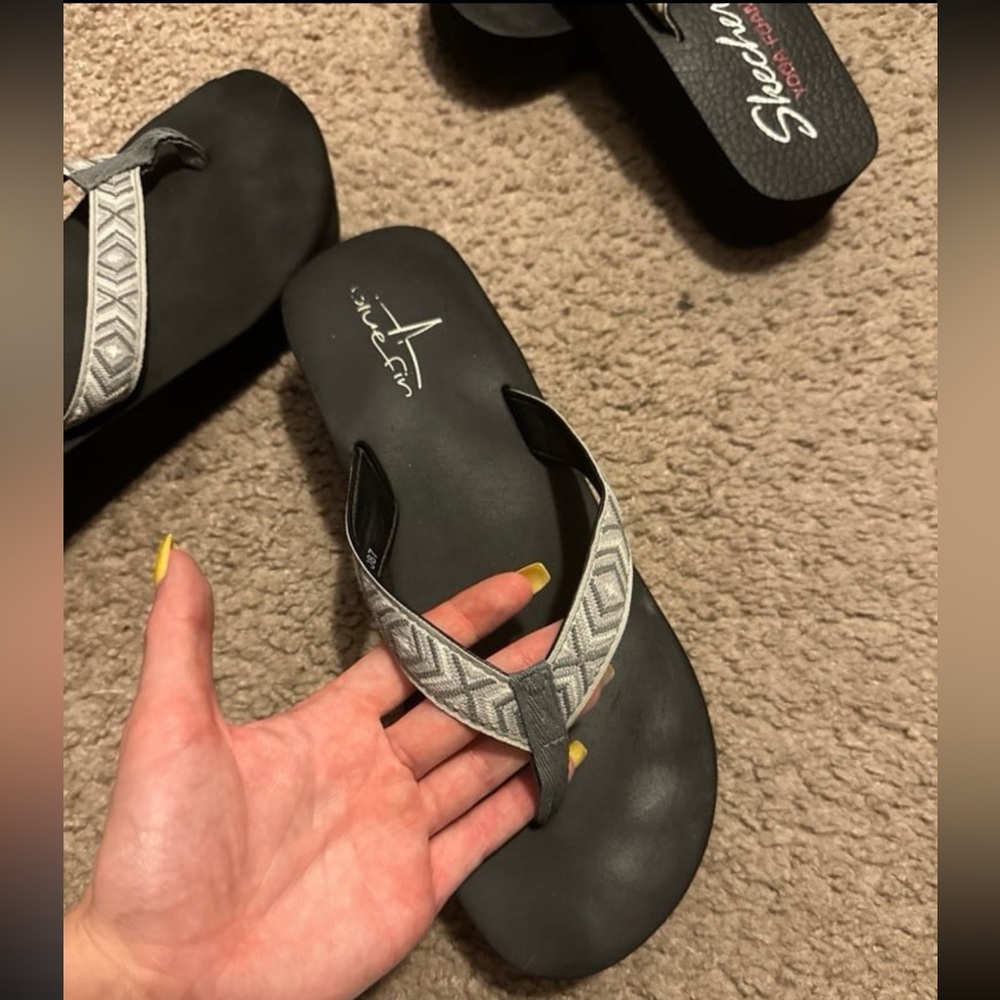 Womens Blue Fin Heel Sandal Flip Flop Size 9